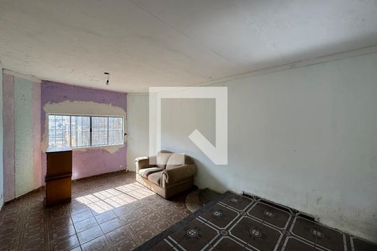Sala de casa para alugar com 2 quartos, 400m² em Cidade Soberana, Guarulhos