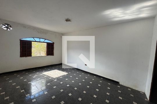 Quarto 1 de casa para alugar com 2 quartos, 400m² em Cidade Soberana, Guarulhos