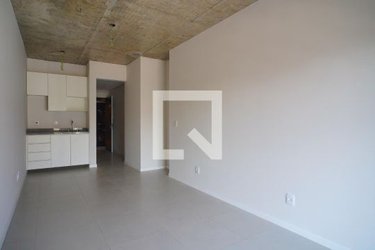 Sala_Cozinha de apartamento para alugar com 1 quarto, 30m² em Rio Branco, Porto Alegre