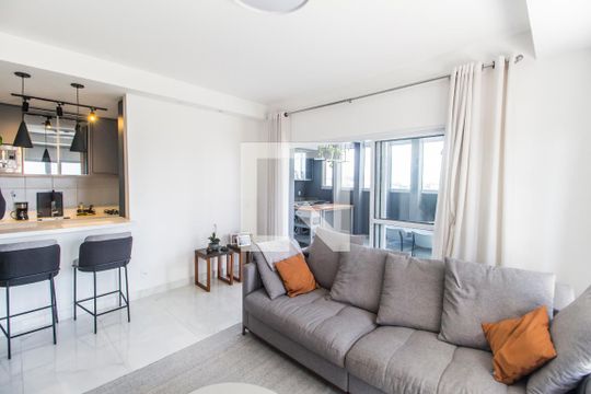 Apartamento à venda com 2 quartos, 142m² em Empresarial 18 do Forte, Barueri