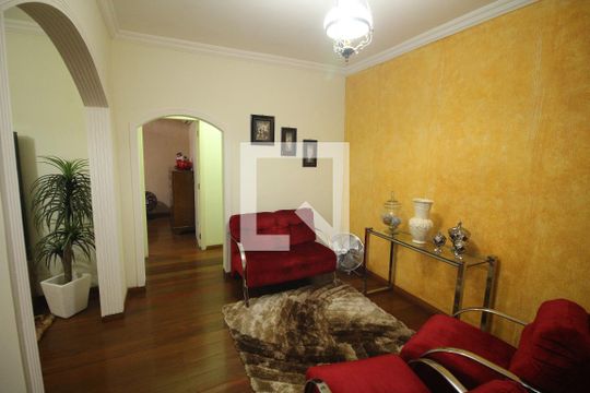 Sala 2 de casa para alugar com 3 quartos, 637m² em Novo Santa Cecília, Belo Horizonte