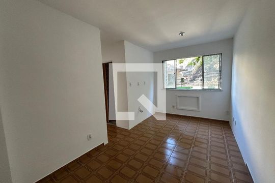 Apartamento à venda com 2 quartos, 57m² em Tomás Coelho, Rio de Janeiro