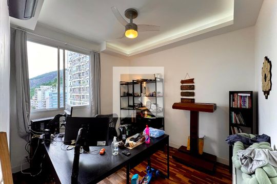 Apartamento à venda com 4 quartos, 150m² em Copacabana, Rio de Janeiro
