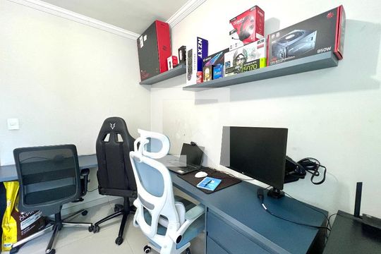 Apartamento à venda com 3 quartos, 60m² em Planalto, Belo Horizonte