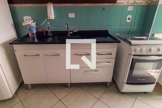 Apartamento para alugar com 2 quartos, 53m² em Padroeira, Osasco