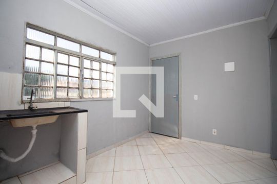 Cozinha e Área de Serviço de kitnet/studio para alugar com 1 quarto, 23m² em Vicente Pires , Brasília