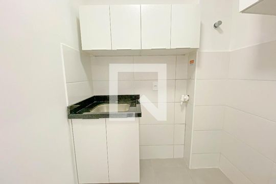 Sala/Cozinha de apartamento para alugar com 2 quartos, 37m² em Lapa, São Paulo