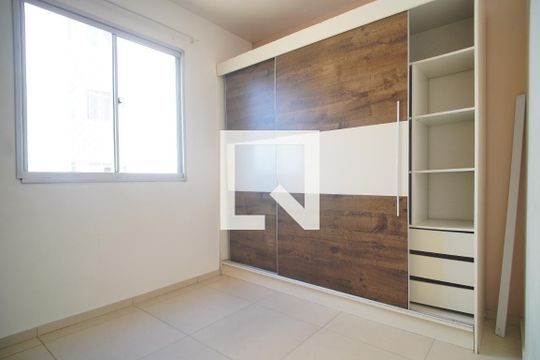 Quarto 2 de apartamento à venda com 3 quartos, 80m² em Santos Dumont, São Leopoldo