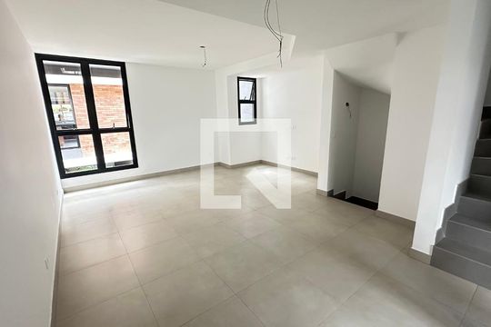 Casa de Condomínio à venda com 3 quartos, 193m² em Vila Congonhas, São Paulo