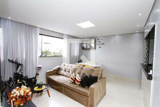 Apartamento à venda com 3 quartos, 70m² em Cinquentenario, Belo Horizonte
