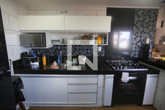 Cozinha de casa à venda com 2 quartos, 210m² em Palmeiras, Belo Horizonte