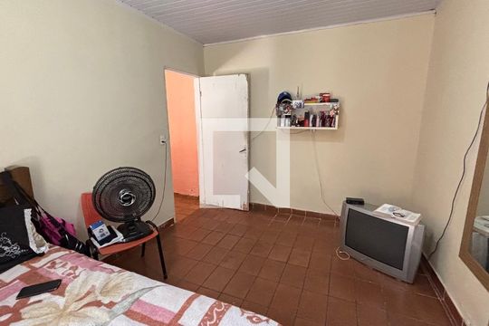 Casa à venda com 3 quartos, 180m² em Jardim Sabara, São Paulo
