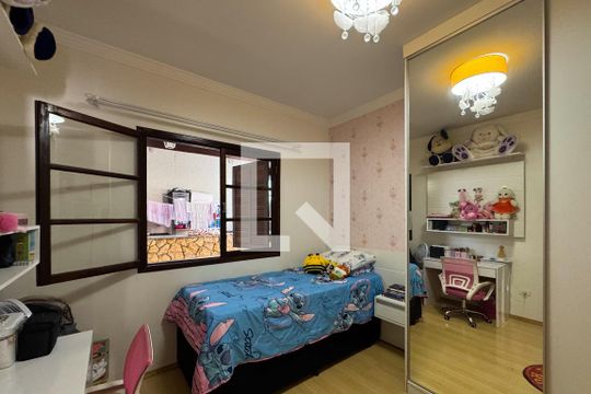 Quarto 1 de casa para alugar com 3 quartos, 206m² em Parque Selecta, São Bernardo do Campo