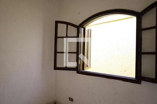Casa à venda com 3 quartos, 131m² em Interlagos, São Paulo