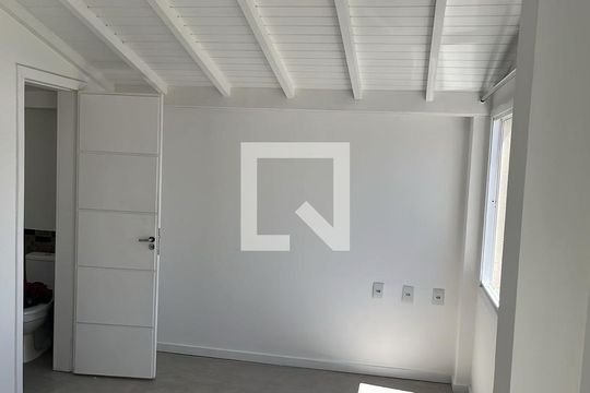 Quarto 2 de apartamento para alugar com 2 quartos, 138m² em Bom Fim, Porto Alegre