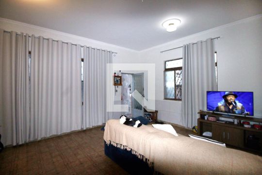 Sala de casa à venda com 5 quartos, 723m² em Olaria, Rio de Janeiro