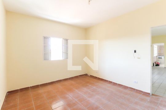 Quarto de casa para alugar com 1 quarto, 40m² em Vila Carmosina, São Paulo