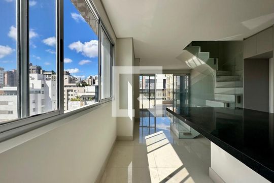 Apartamento à venda com 2 quartos, 108m² em Lourdes, Belo Horizonte