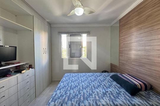 Quarto de apartamento à venda com 3 quartos, 64m² em Jardim Myrian Moreira da Costa, Campinas