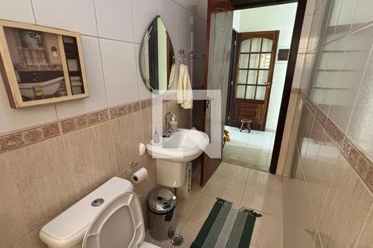 Casa à venda com 4 quartos, 400m² em Jardim Santo Antonio, São Paulo