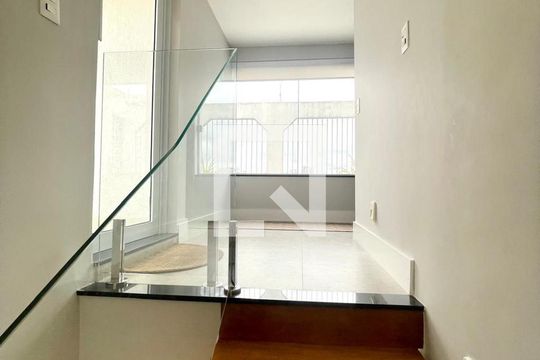 Escada de apartamento à venda com 4 quartos, 340m² em Aclimação, São Paulo