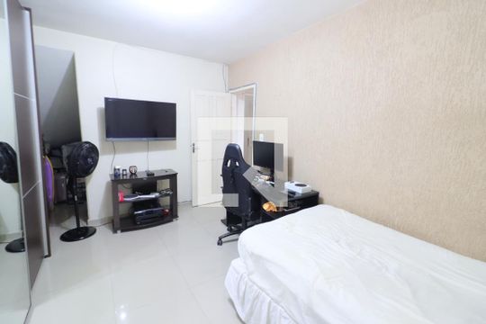 Quarto 2 de casa à venda com 3 quartos, 265m² em Santo Antônio, Osasco