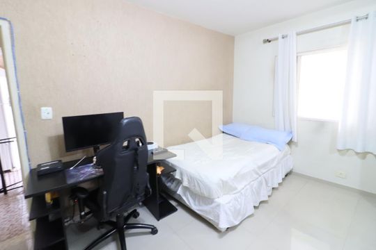 Quarto 2 de casa à venda com 3 quartos, 265m² em Santo Antônio, Osasco