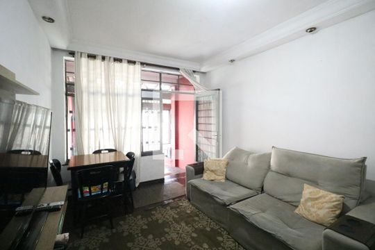 Sala de casa à venda com 3 quartos, 277m² em Centro, Diadema