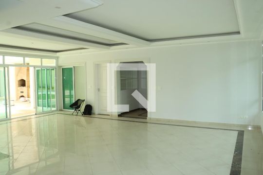 Sala de casa de condomínio para alugar com 5 quartos, 517m² em Caiapia, Cotia