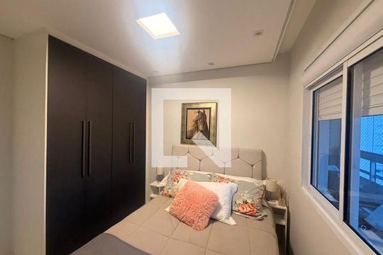 Quarto de apartamento para alugar com 2 quartos, 69m² em Encruzilhada, Santos