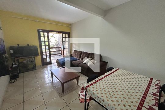 Sala  de casa à venda com 6 quartos, 450m² em Parque Continental I, Guarulhos