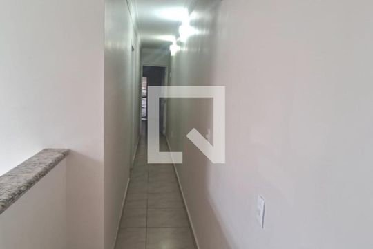 Corredor de casa à venda com 4 quartos, 200m² em Vila Rui Barbosa, São Paulo