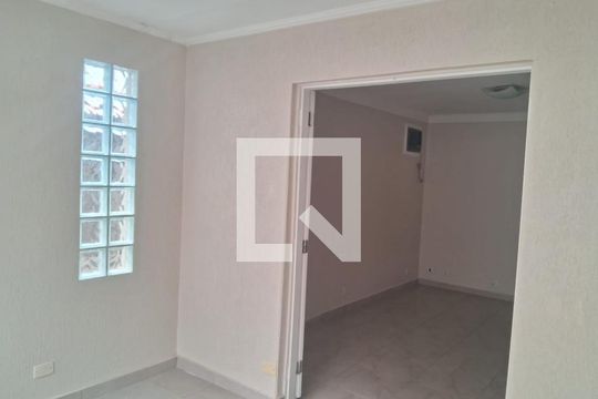 Sala de casa à venda com 4 quartos, 200m² em Vila Rui Barbosa, São Paulo