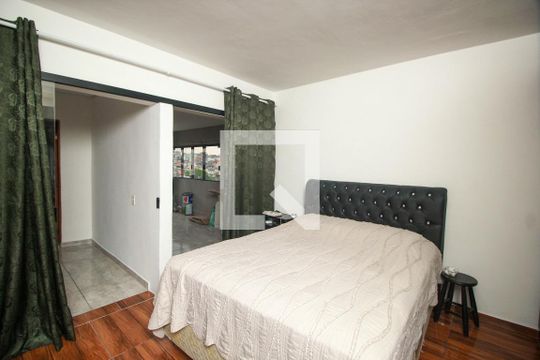 Suíte de casa à venda com 5 quartos, 200m² em Jardim Irene, Santo André