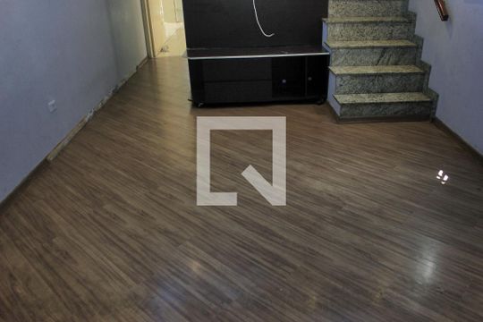 Sala  de casa para alugar com 3 quartos, 189m² em Jardim Valeria, Guarulhos