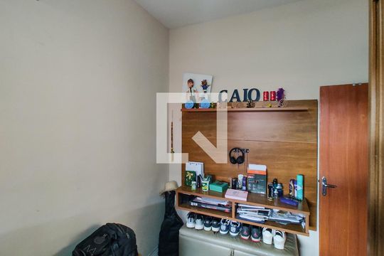 Casa para alugar com 3 quartos, 210m² em Minascaixa, Belo Horizonte