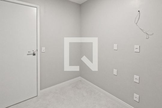 Apartamento à venda com 3 quartos, 64m² em São Domingos, São Paulo