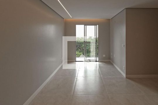 Apartamento à venda com 3 quartos, 64m² em São Domingos, São Paulo