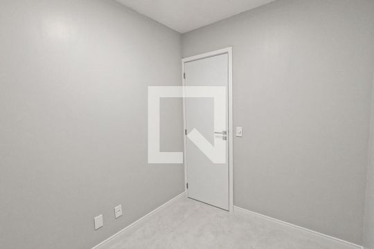 Apartamento à venda com 3 quartos, 64m² em São Domingos, São Paulo