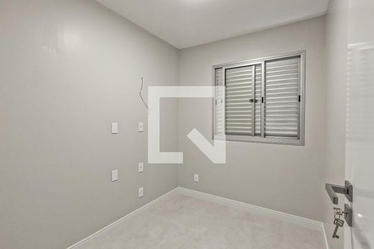 Apartamento à venda com 3 quartos, 64m² em São Domingos, São Paulo