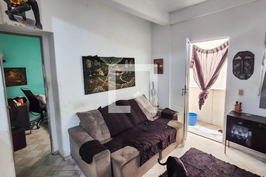 Sala de casa à venda com 2 quartos, 80m² em Ramos, Rio de Janeiro