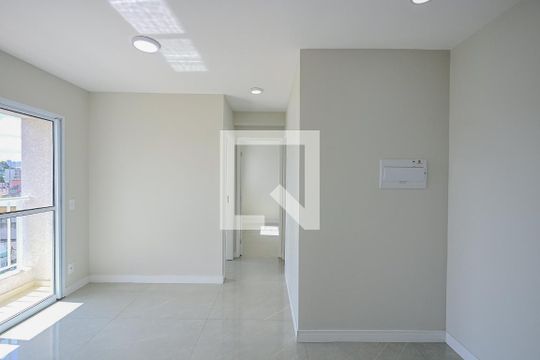 Sala de apartamento para alugar com 2 quartos, 37m² em Jardim Piracuama, São Paulo