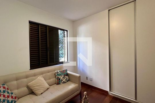 quarto  de apartamento à venda com 4 quartos, 127m² em Funcionários, Belo Horizonte