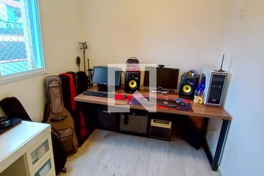 Quarto de apartamento à venda com 4 quartos, 208m² em Vila Metalúrgica, Santo André