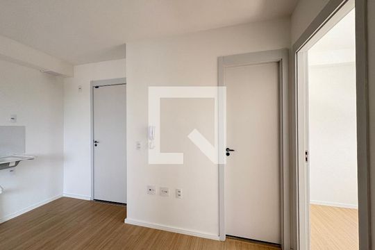 Sala/ Cozinha de apartamento para alugar com 2 quartos, 35m² em Vila Jaguara, São Paulo
