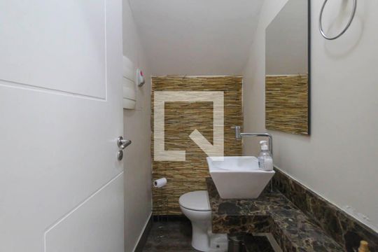 Casa para alugar com 4 quartos, 360m² em Vila Bela, São Paulo