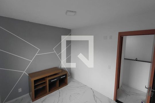 Apartamento para alugar com 2 quartos, 45m² em Caucaia do Alto, Cotia
