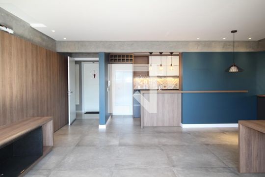 Sala de apartamento à venda com 2 quartos, 90m² em Jardim Sabará, Porto Alegre