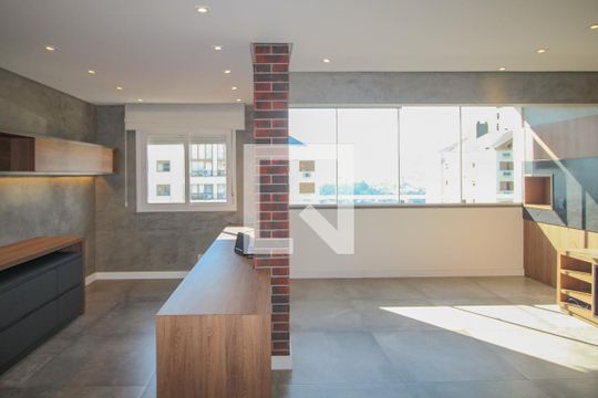 Sala de apartamento à venda com 2 quartos, 90m² em Jardim Sabará, Porto Alegre