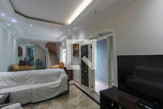 Sala de casa à venda com 3 quartos, 500m² em Vila Antonieta, São Paulo